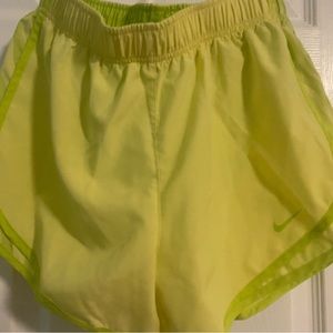 nike women’s shorts